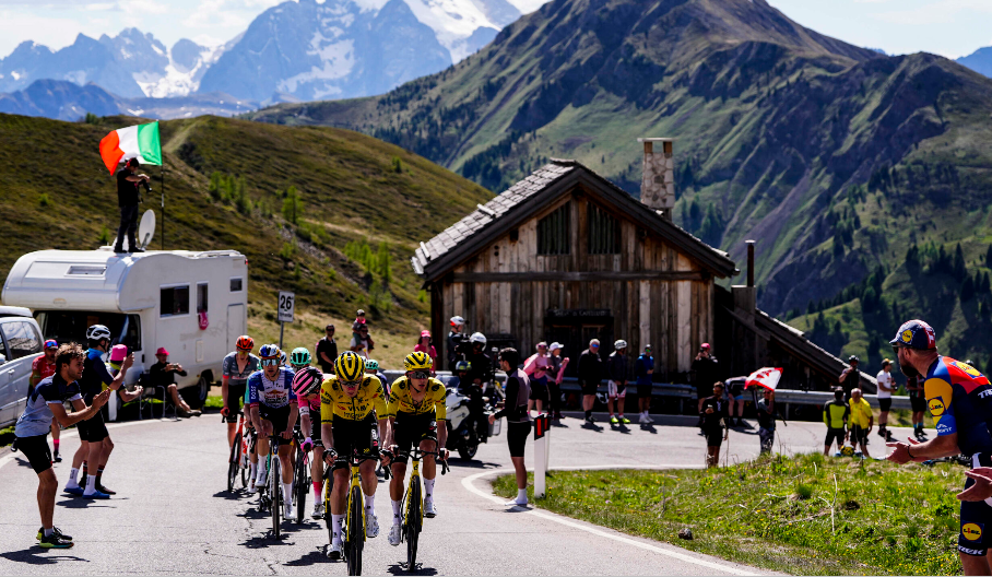 Sprinter Strikes Again｜Magnier Claims Third Stage Win as Giro d’Italia Stage 19 Sees High-Speed Duel&nbsp;