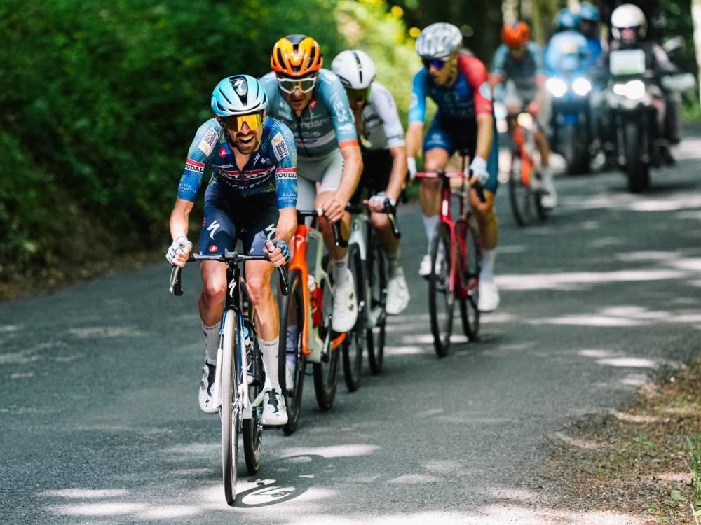 Eve of the Ultimate Climb at Grand Colombier: Breakaway Battle Reshapes GC Standings, Tuckwell Retains Overall Lead