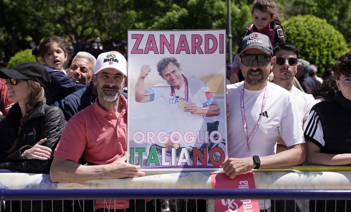Narváez Powers to Victory in Cosenza! Ciccone Takes Pink Jersey as 2026 Giro d’Italia Enters “Italian Time”