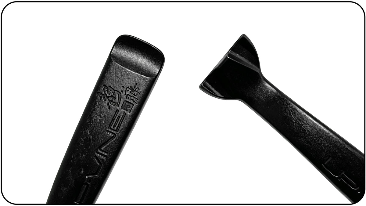 Ergonomic handle and spoke hook on UPVINE tire levers