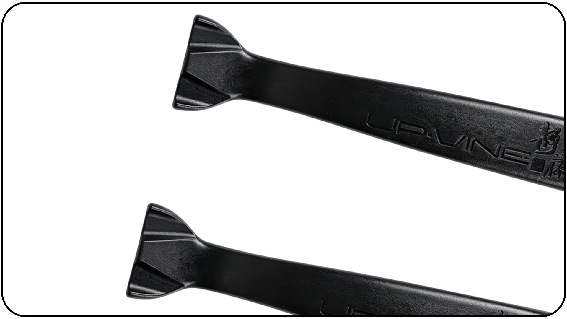 Compact pair of UPVINE tire levers